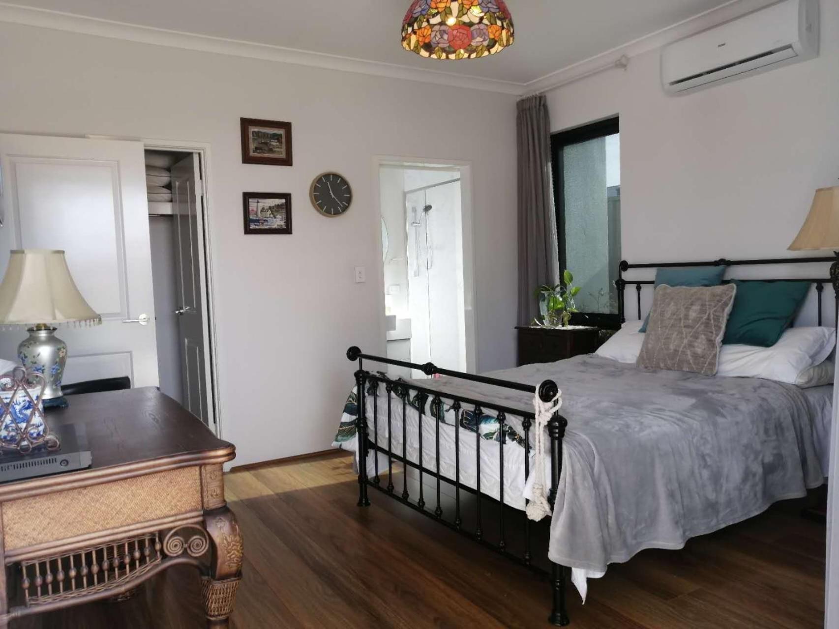 Homestay Private Entrance, Master Bedroom With Garden View *
